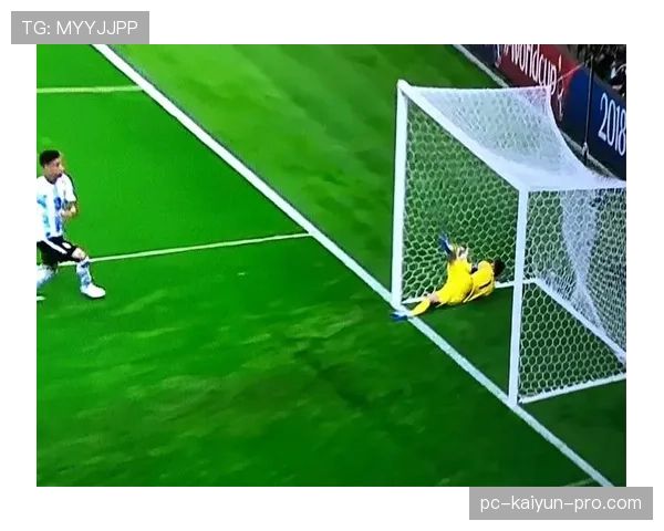 球门球规则详解：什么情况下必须由守门员开球？